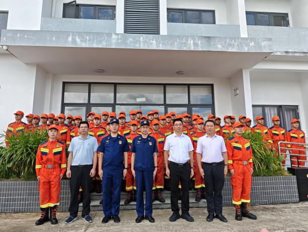 國(guó)家消防救援局廣東消防救援機(jī)動(dòng)總隊(duì)進(jìn)駐江門市開平市赤水機(jī)場(chǎng)儀式圓滿舉行