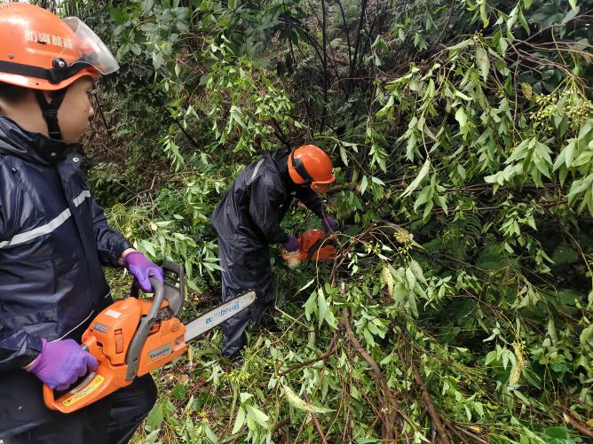 應(yīng)急部門全力構(gòu)筑防御安全網(wǎng)，迎戰(zhàn)臺(tái)風(fēng)“塔巴”