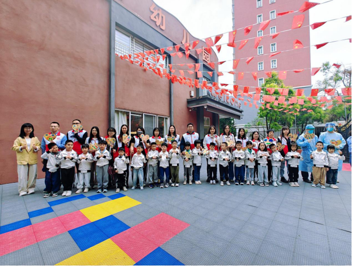 筑牢防蚊屏障 踐行使命擔(dān)當(dāng)——市農(nóng)業(yè)農(nóng)村局深入社區(qū)、校園開展防蚊滅蚊志愿服務(wù)活動(dòng)